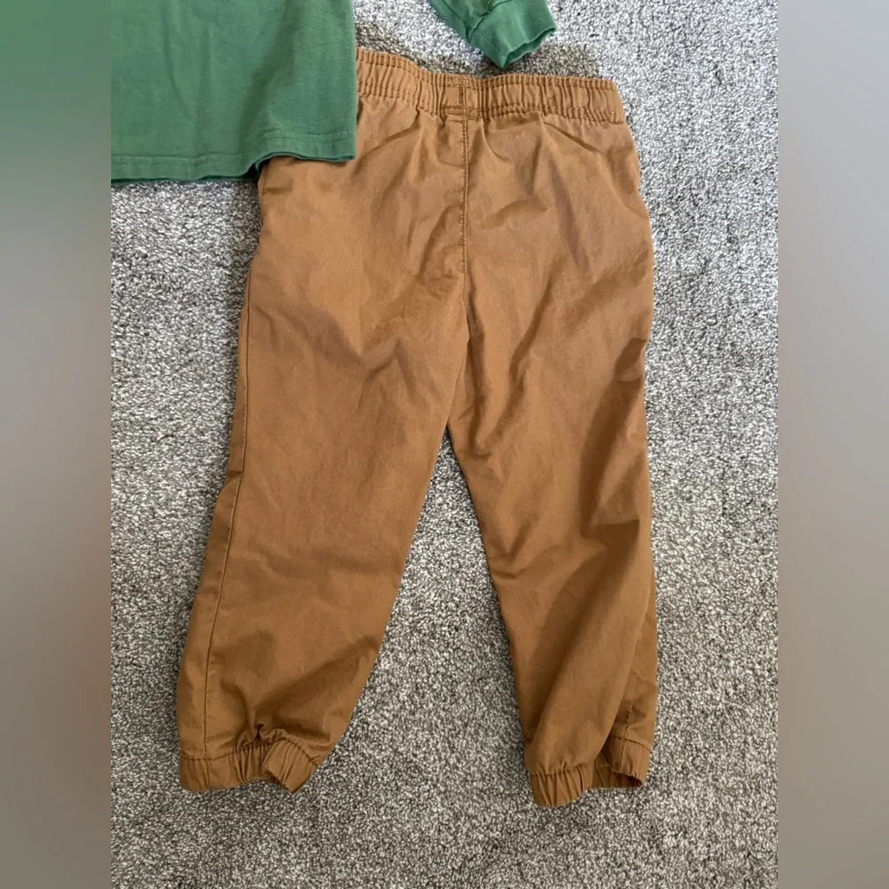 Carter’s Green & Khaki toddler boy outfit 2T Button up striped shirt lined pants